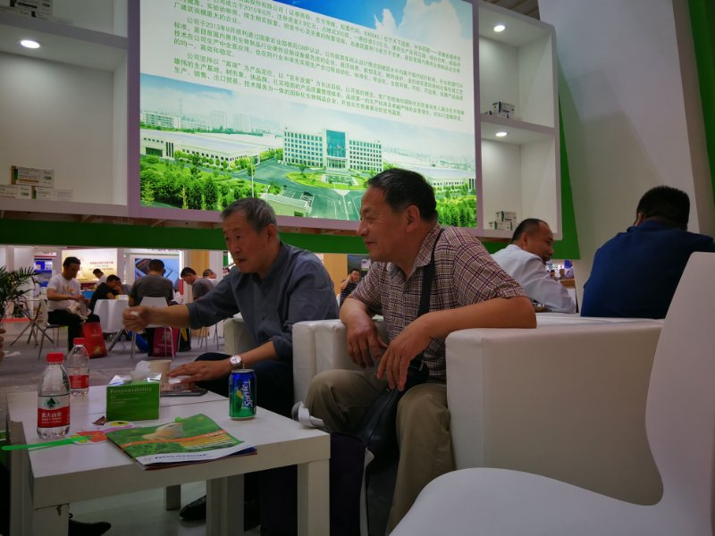 星耀江城,驱虫双雄惊艳亮相2019(武汉)畜博会!